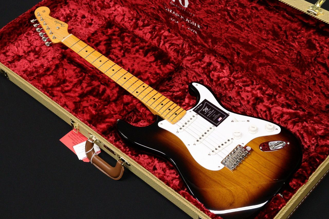 現物画像 Fender 70TH ANNIVERSARY AMERICAN VINTAGE II 1954 STRATOCASTER