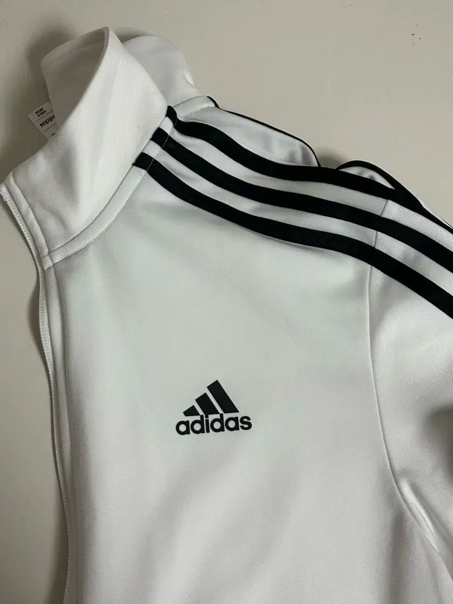 アディダス 白 3本線 トラックジャージ