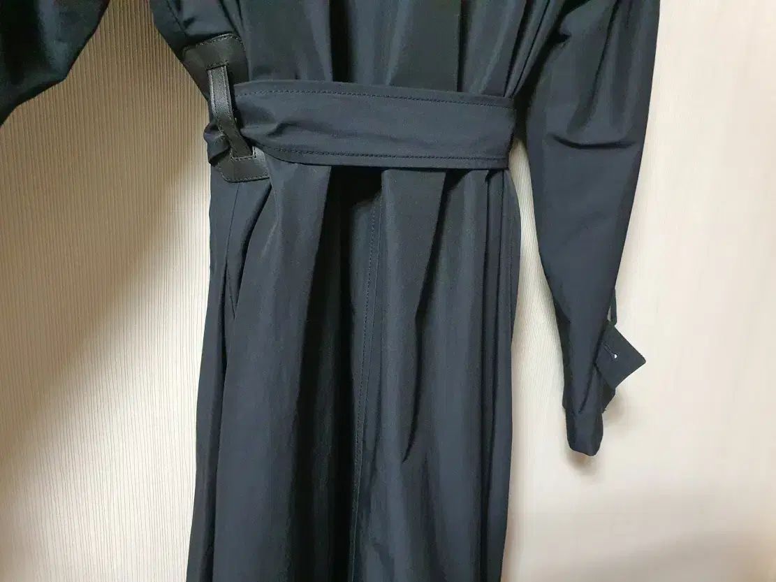 ベルト付き トレンチ