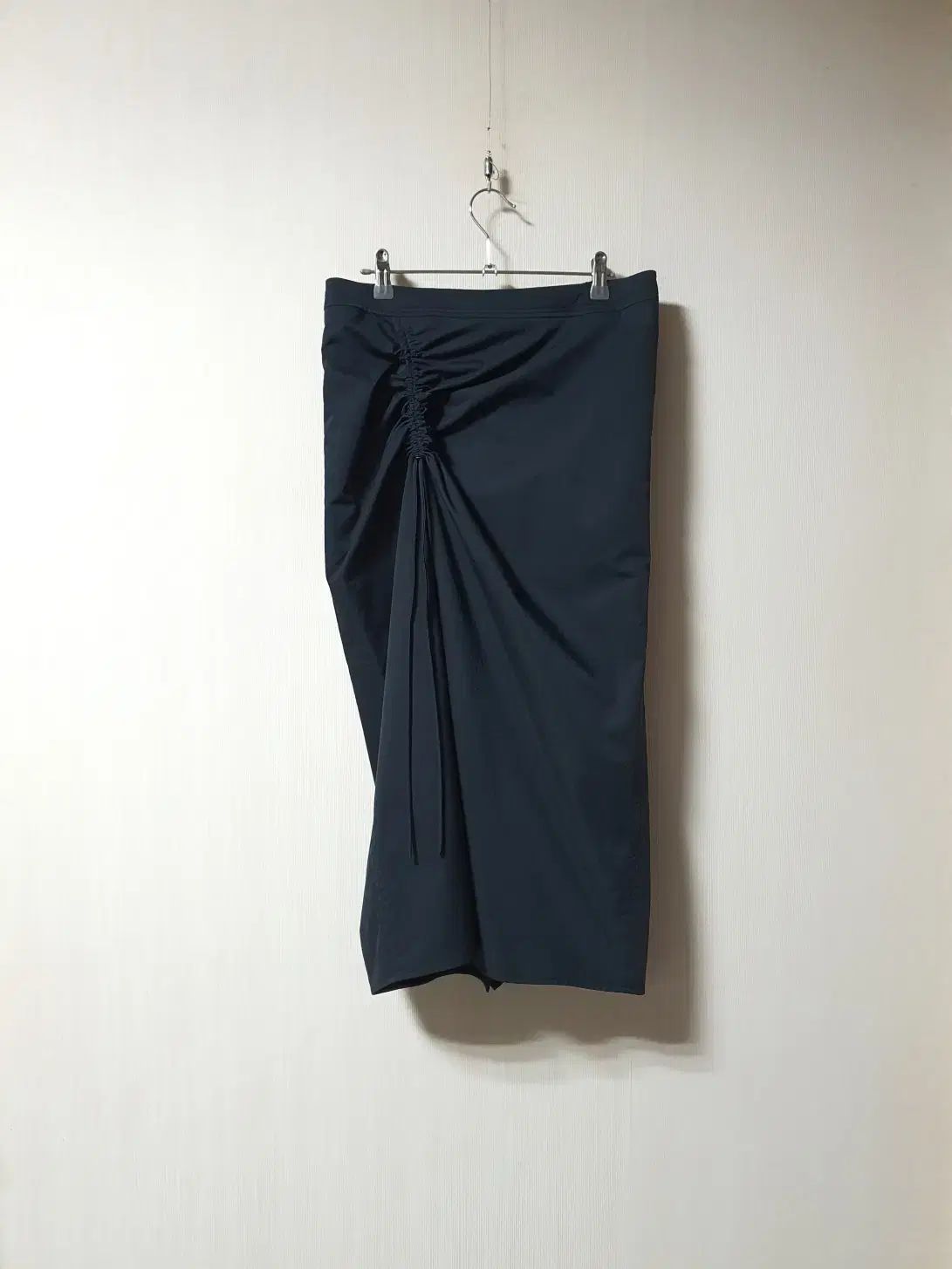 latt バッグスリットシャーリングスカート 77サイズ 25ss The HANDSOME 正規品 GULLKHAN_COM