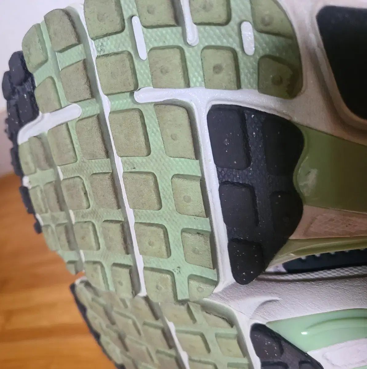  ナイキ ズーム ボメロ5 コブルストン 250 スニーカー 靴