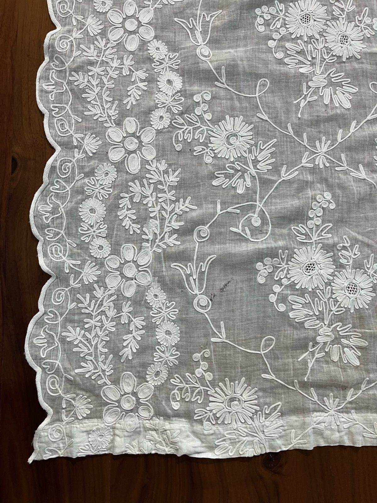 コーネリー刺繍 フランスアンティーク カフェカーテン