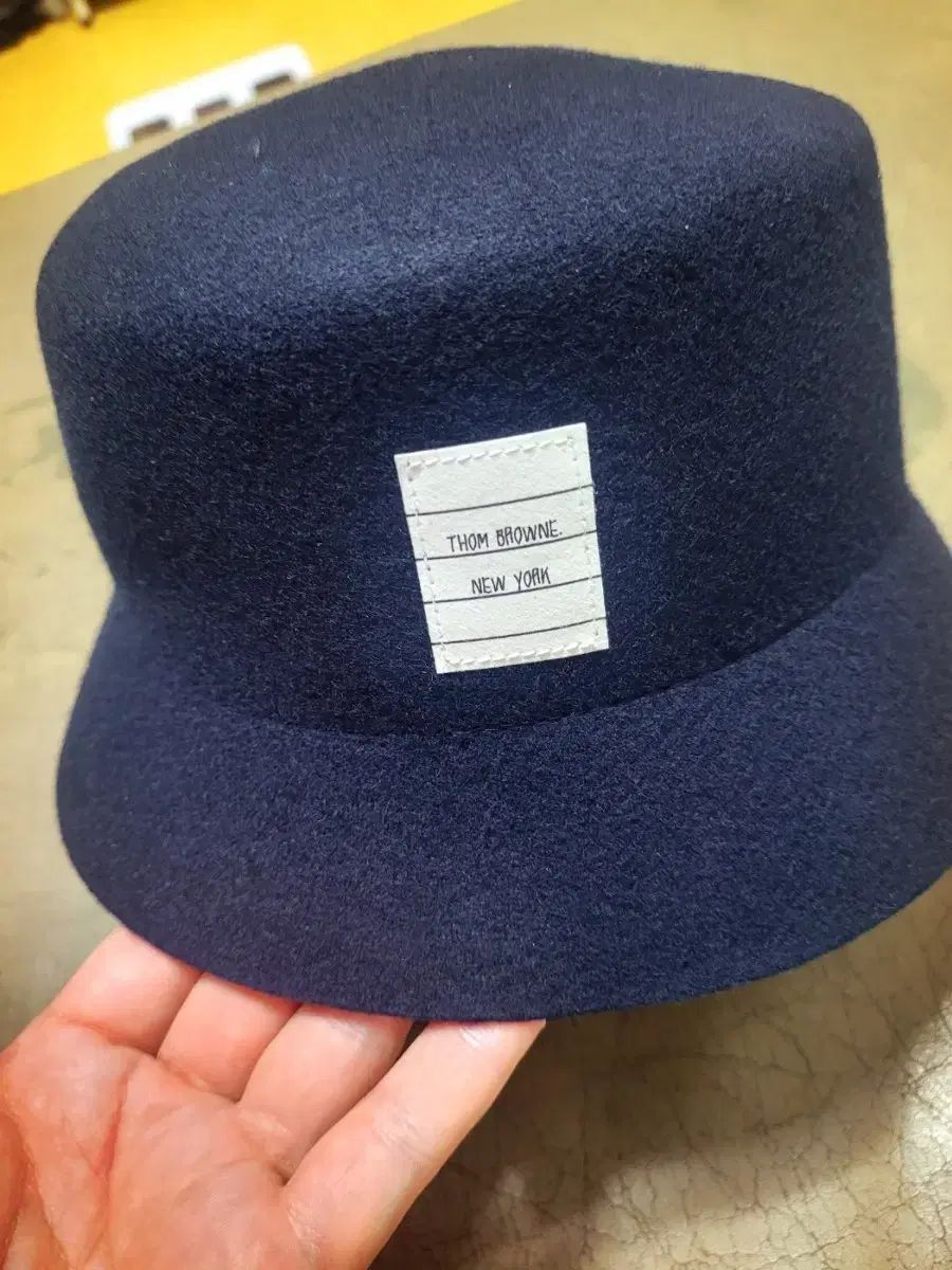 トム ブラウン フェルト バケットハット