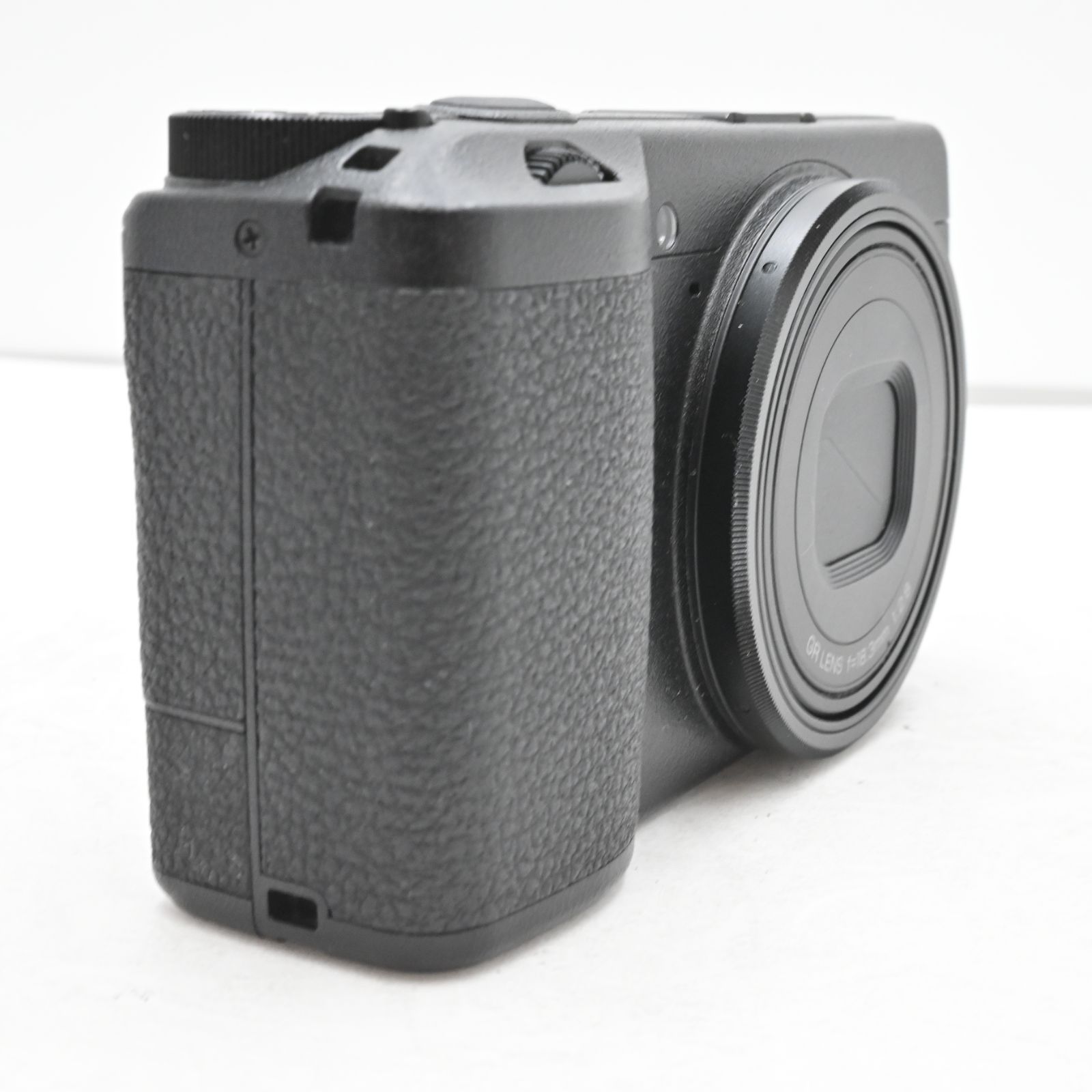 ショット数『4563』 RICOH GR III - メルカリ