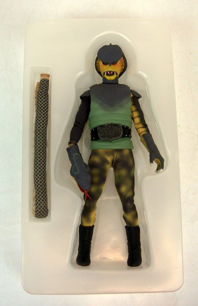 メディコム・トイ RAH 仮面ライダー 恐怖コブラ男 RAH501 【公式通販】