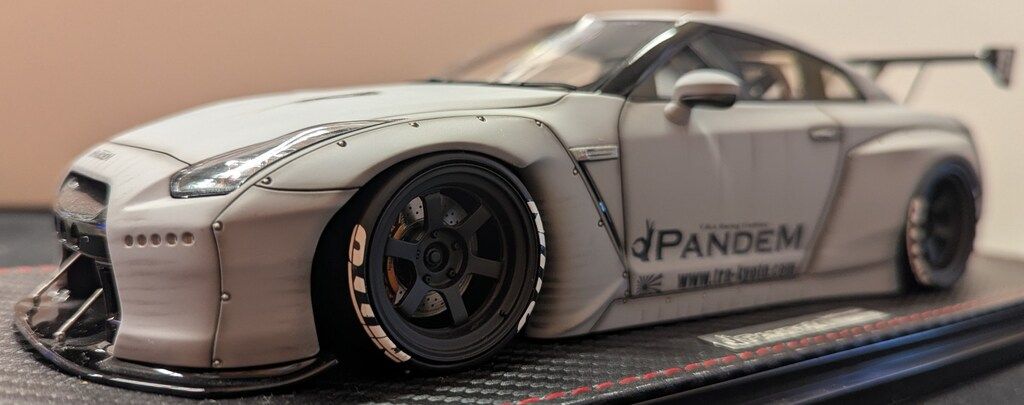 ignition model 1|18 PANDEM R35 GT-R Matt Gray2 IG1571