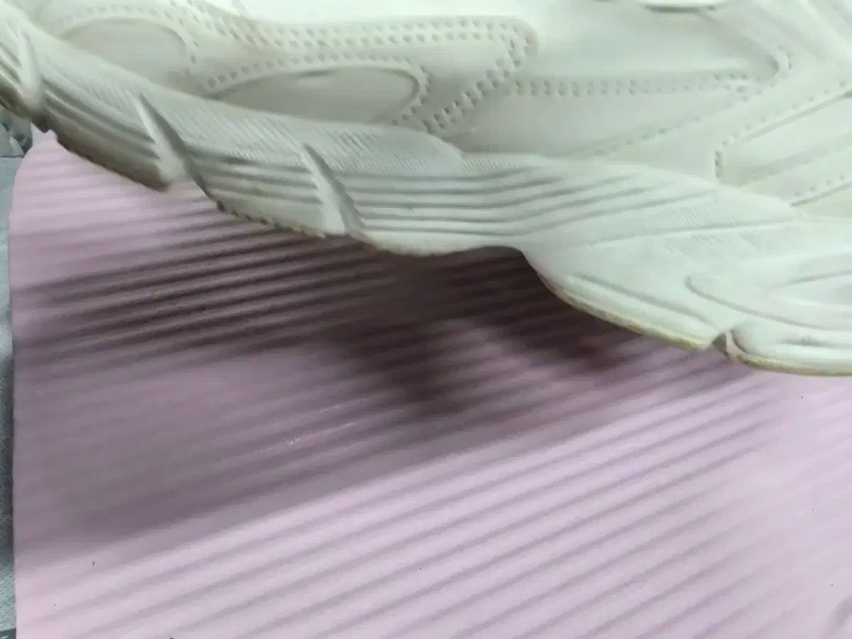 ⭐︎ロジェヴィヴィエ⭐︎ フラットシューズ ライトグレー/クリーム　37 1/2 ⭐︎ロジェヴィヴィエ⭐︎ フラットシューズ ライトグレー/クリーム 37