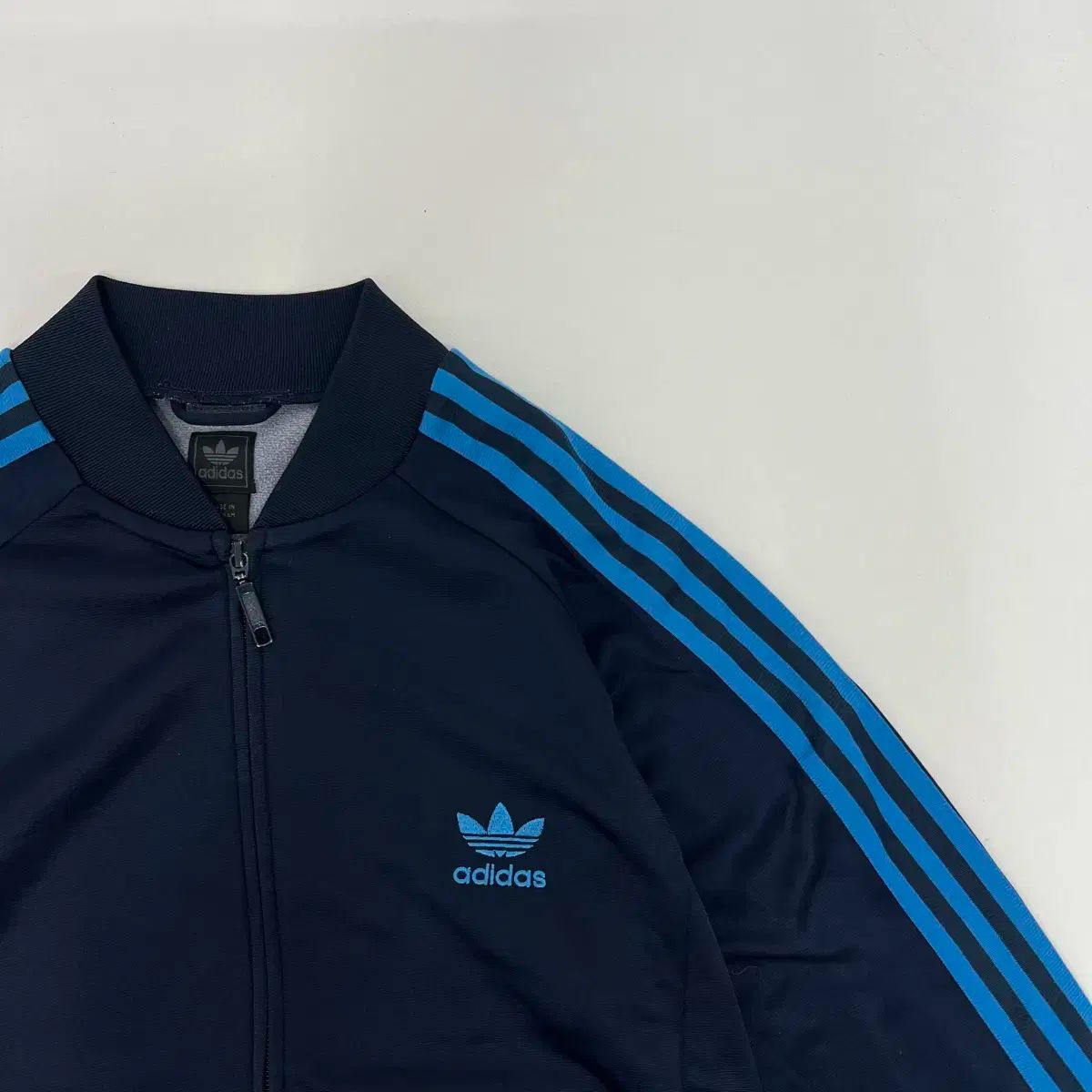 アディダス 3本線 トラックジャージ ネイビー/ブルー