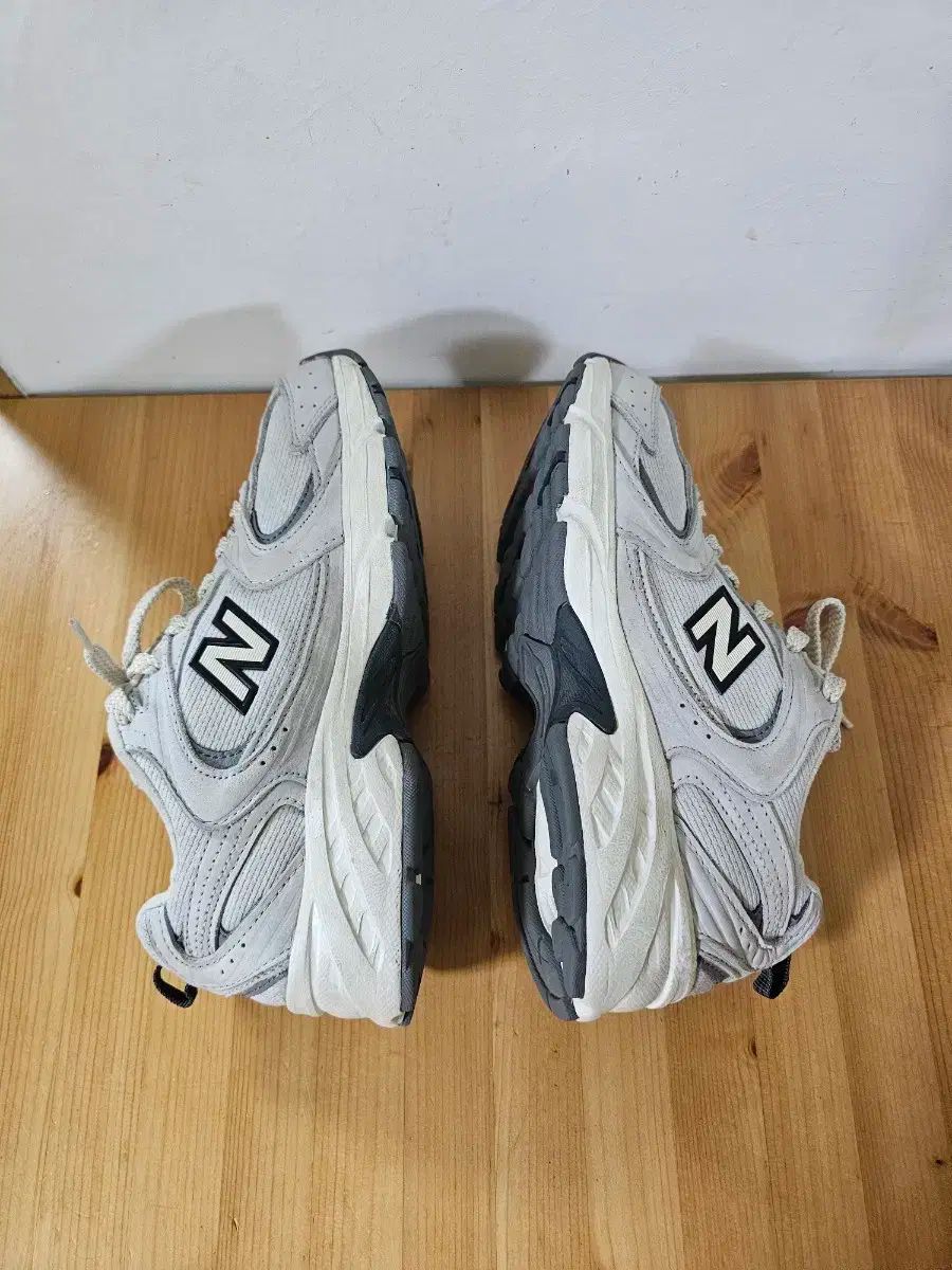  ニュー ンス 530 DG スニーカー 230 フラットシューズ バレエシューズ パンプス