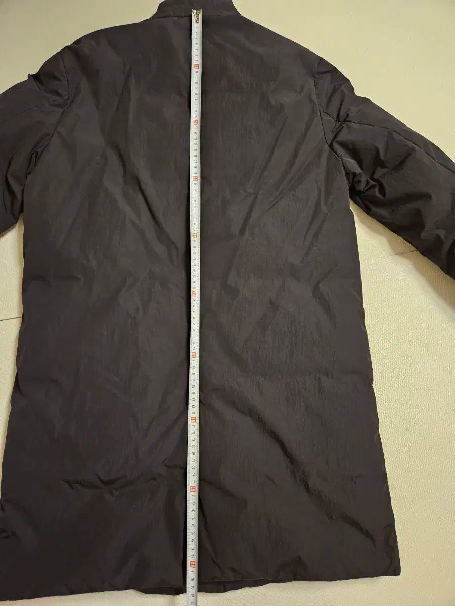 スポーツブラ ダウンコート