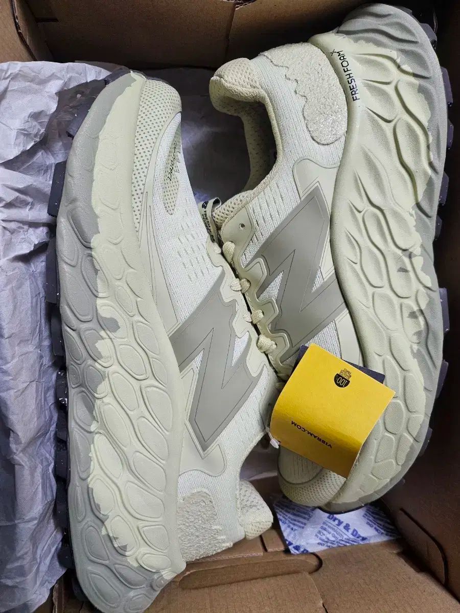 ニューバランス