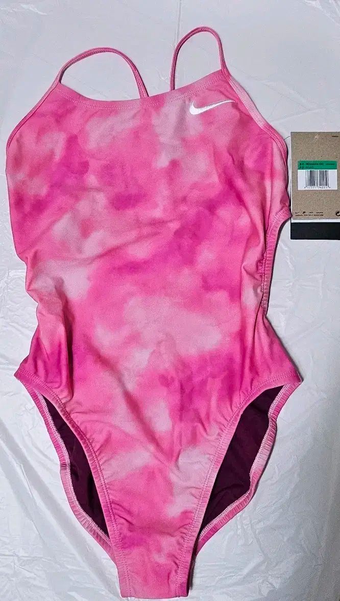 ナイキ クラウド ウィスパー カットアウト ピンクフォーム 30