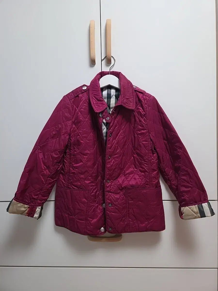 Burberry バーバリー キッズ キルティングジャケット4Y 104cm キルティング 2026年最新Yahoo!オークション -バーバリー バーバリー