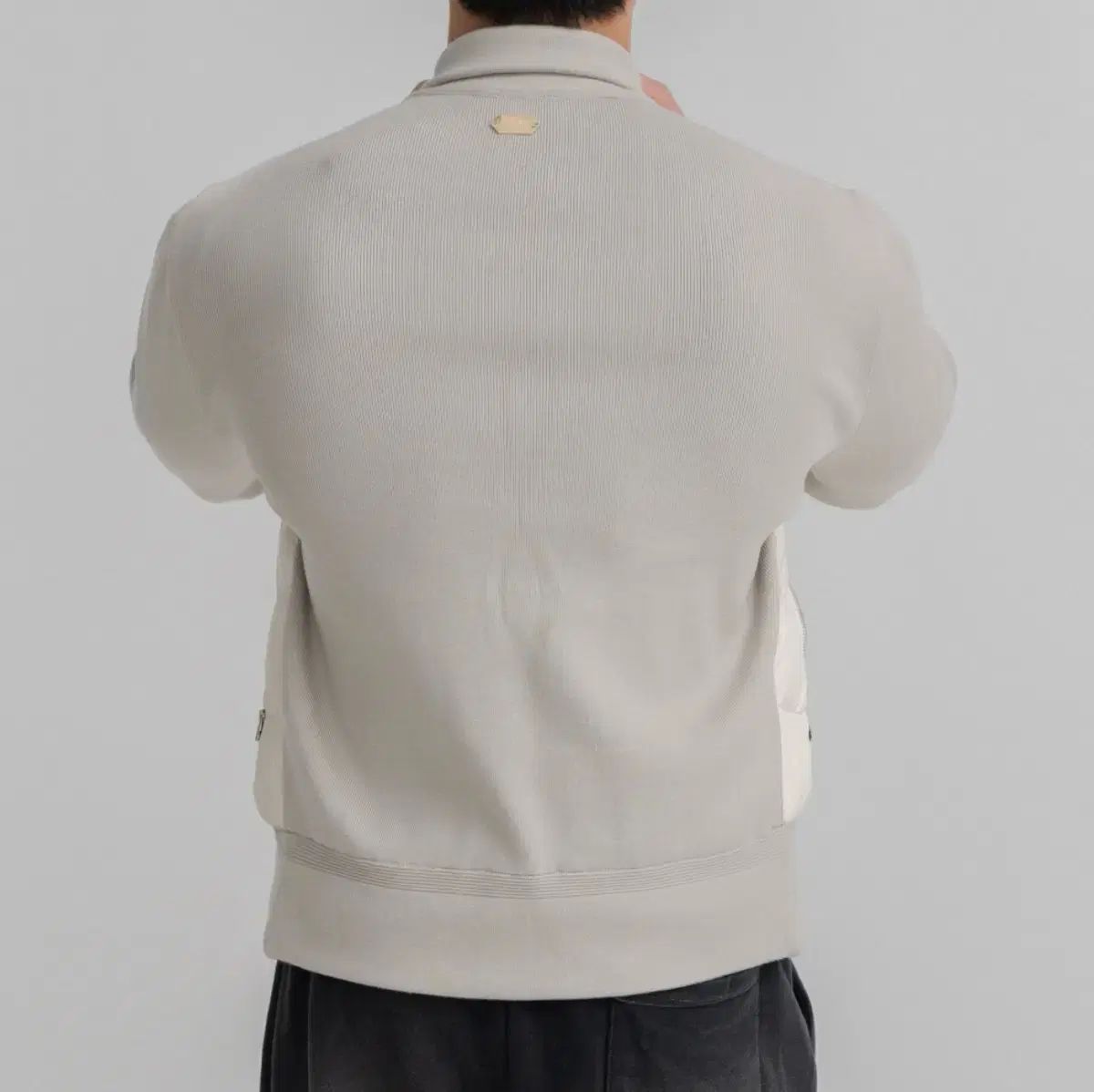 ニットジップアップ