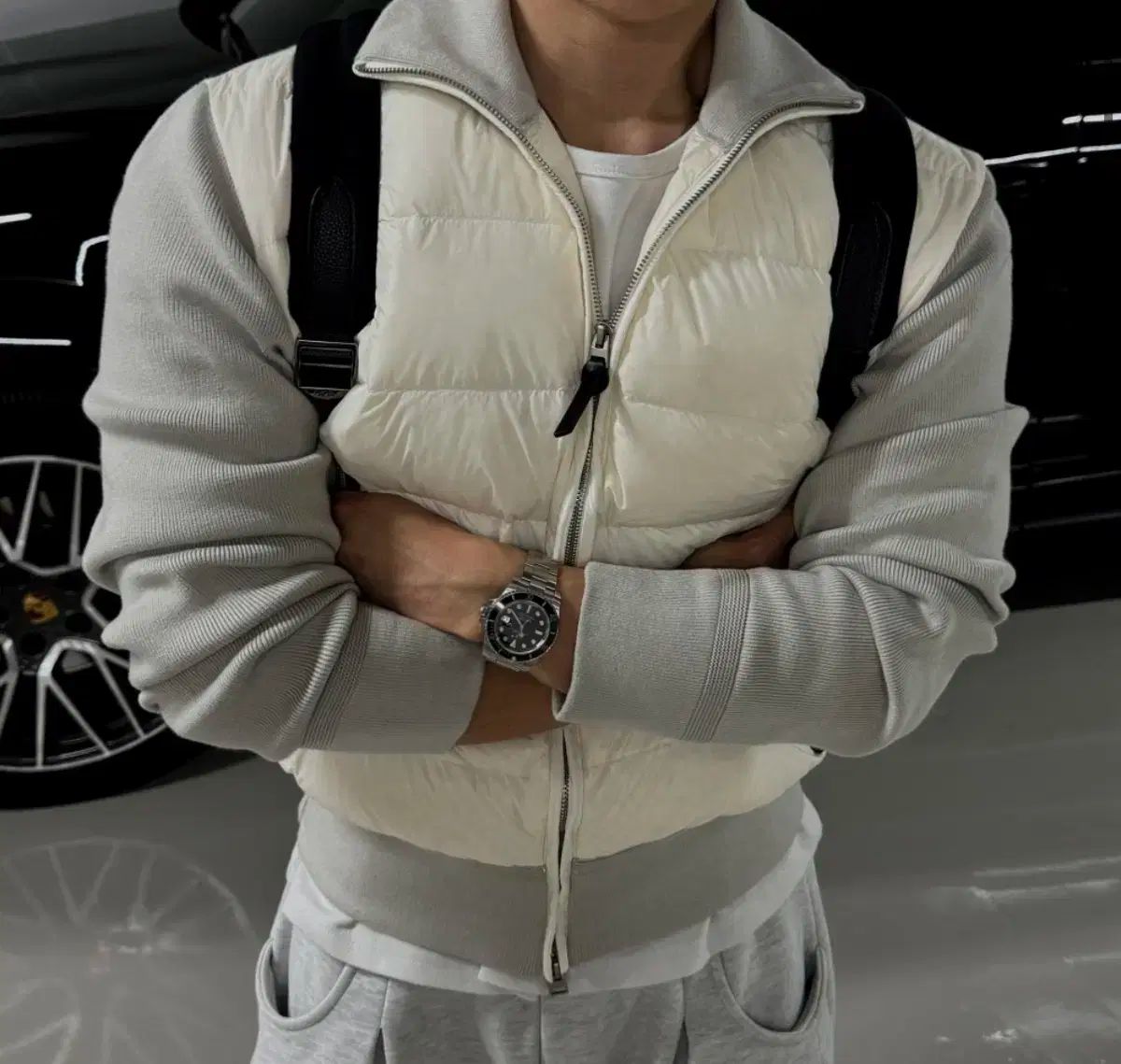 >> マッスルフィット ニットジップアップ ダウン