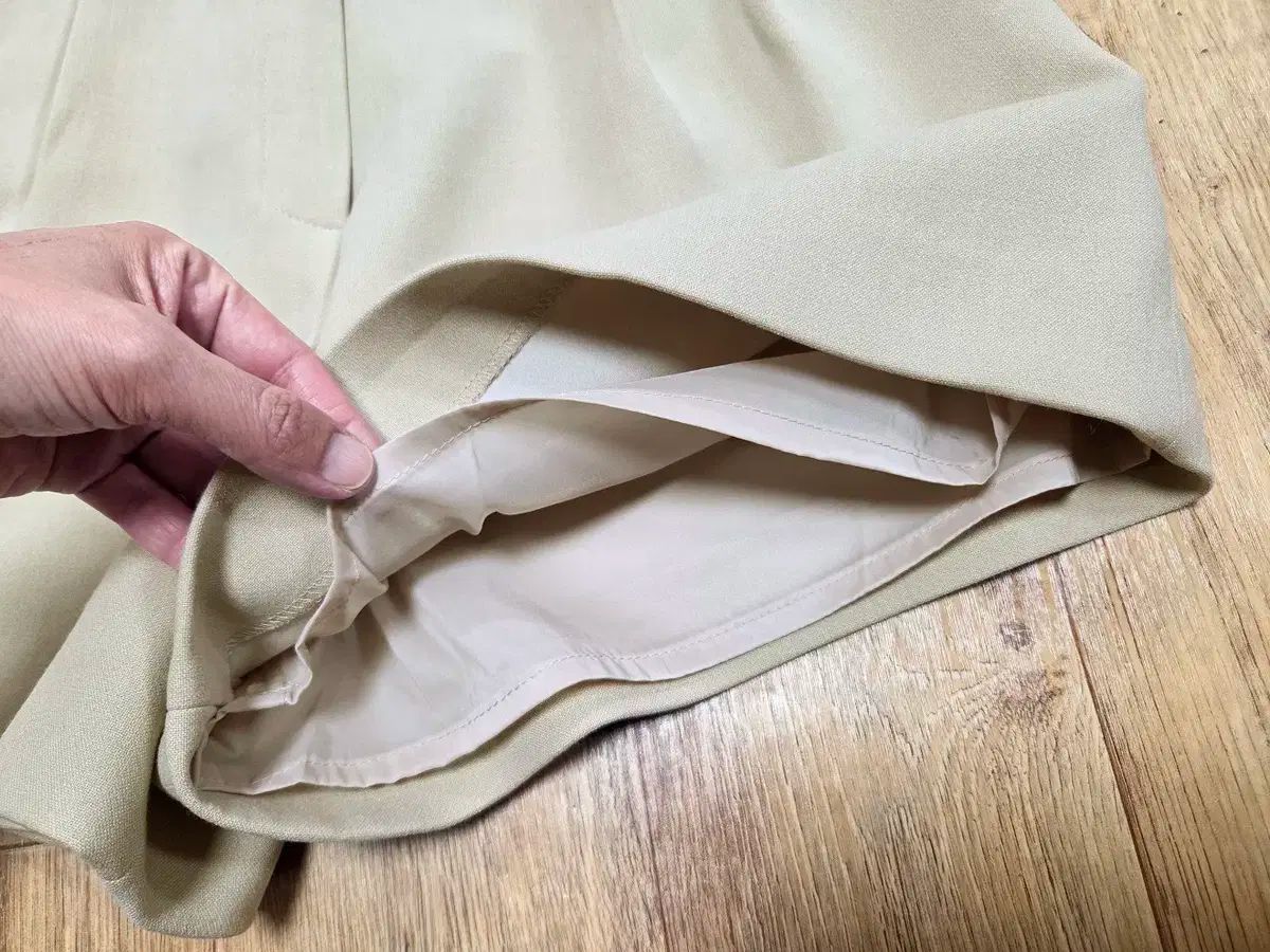 タナット tannat モダン ピンタック ショートパンツ 66 DECORATOM_COM_BR