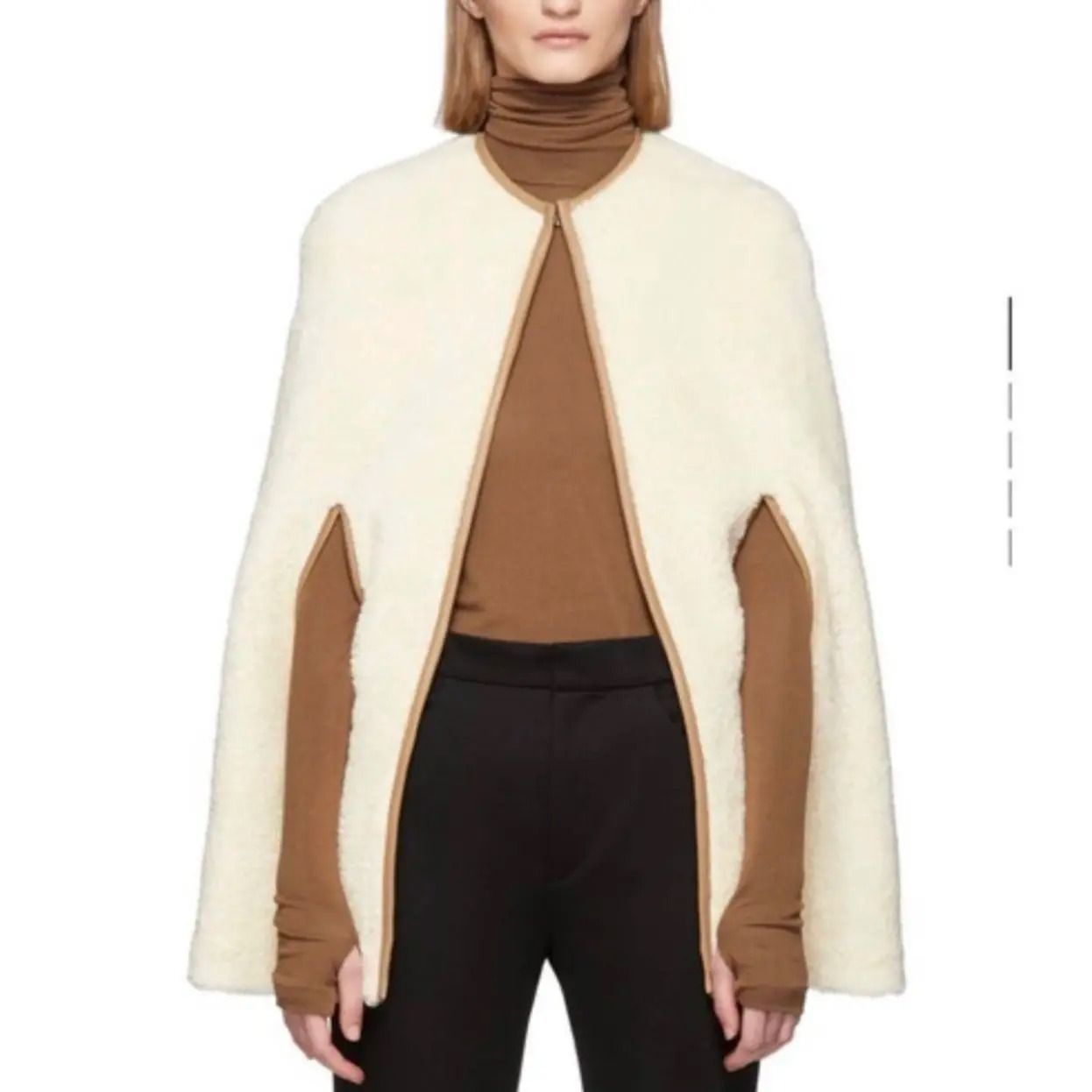 タグ付属 TOTEME ボアポンチョ バージンウールブレンド生地 ラムレザー使用