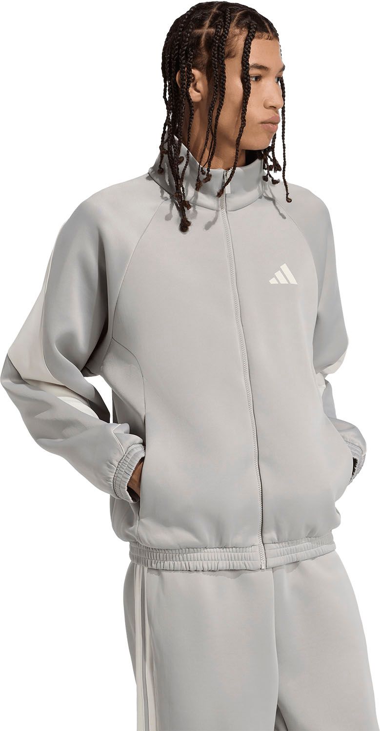 adidas スタジアム