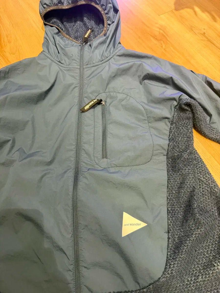 アンドワンダー アルファ ジャケット xl