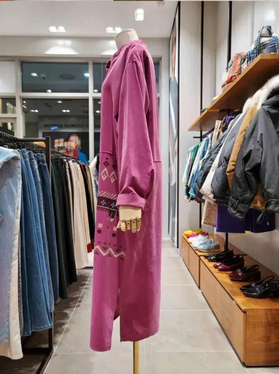 ビビッド コーデュロイ