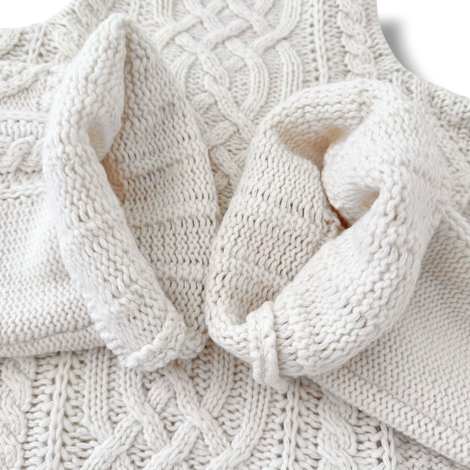 MaxMara 白タグ カシミヤ100% ケーブル編み ニット セーター マックスマーラ 白タグ カシミヤ ケーブル編み ニット ハイネック