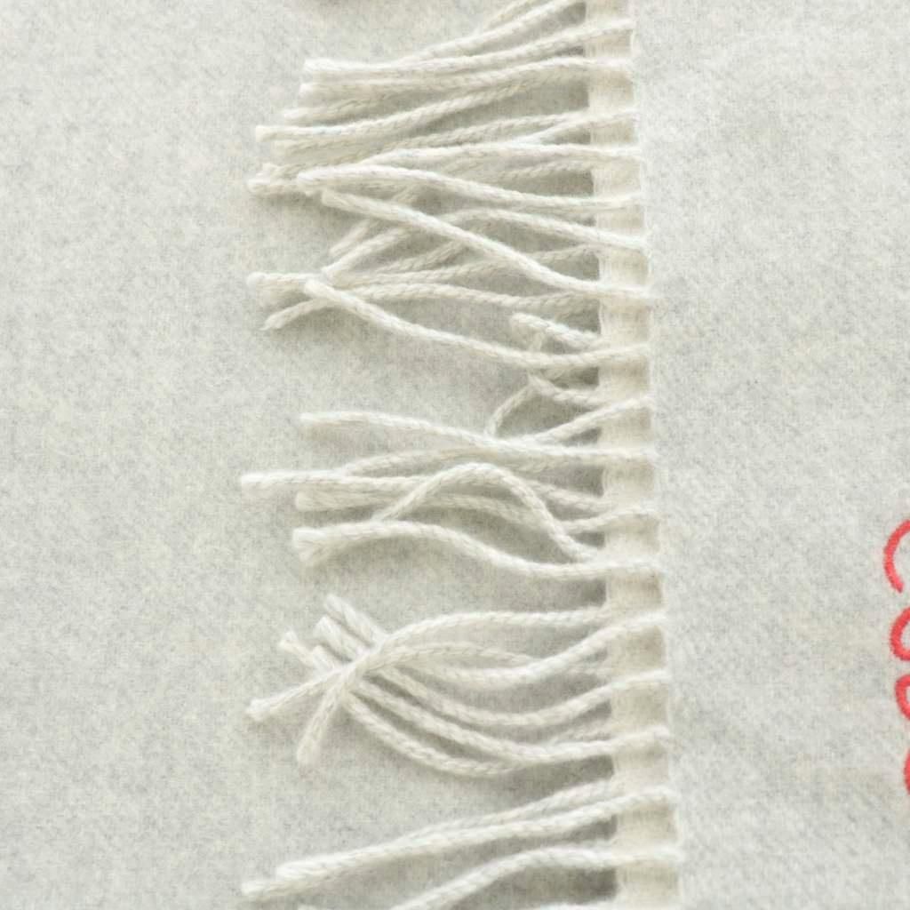 刺繍 グレー