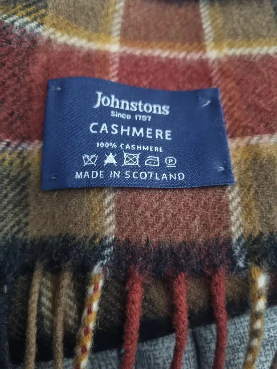 正規品 スコットランド ジョンストンズ チェック柄 カシミア マフラー|首巻 johnstons