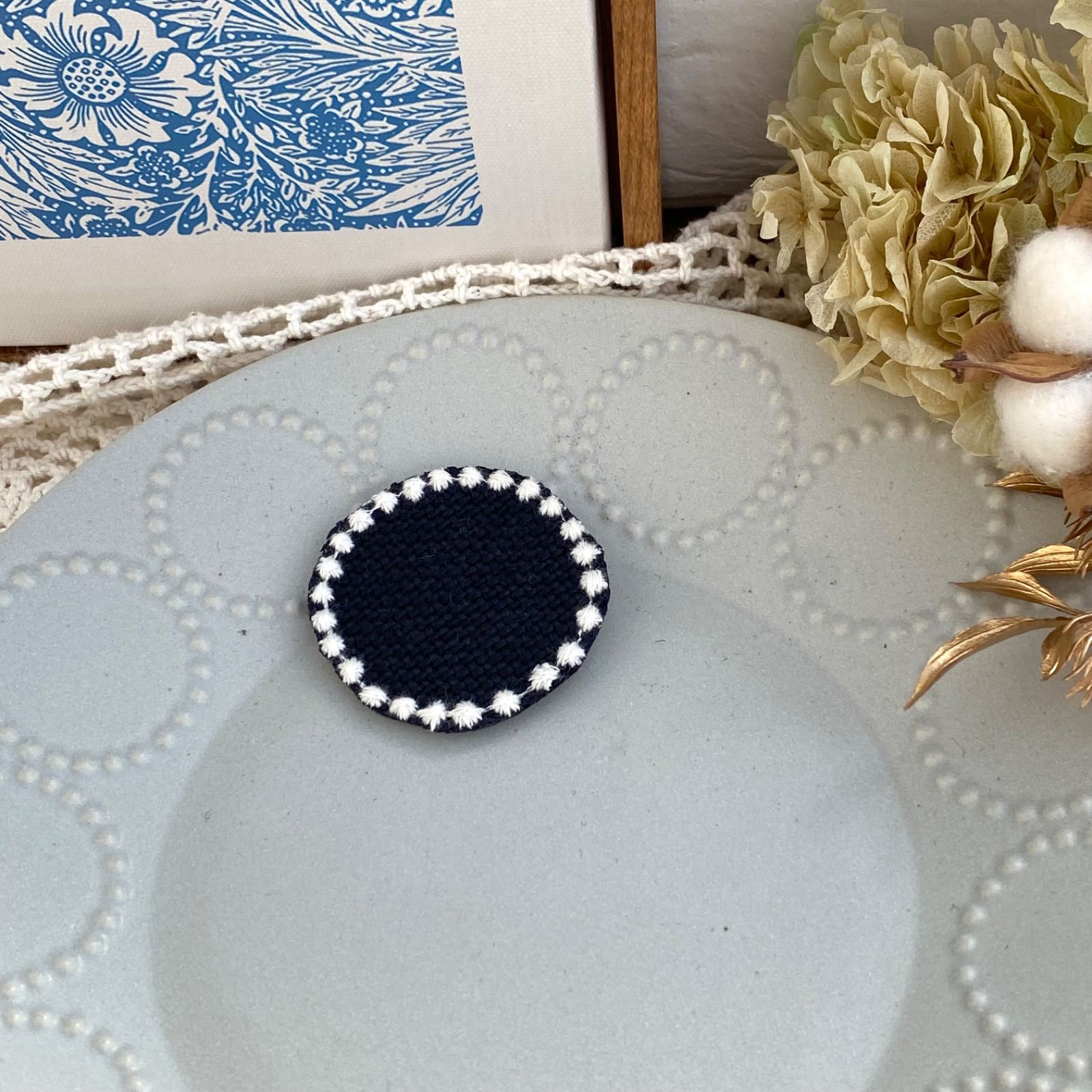 ミナペルホネン ブローチ タンバリンNV レースチャーム付き - メルカリ