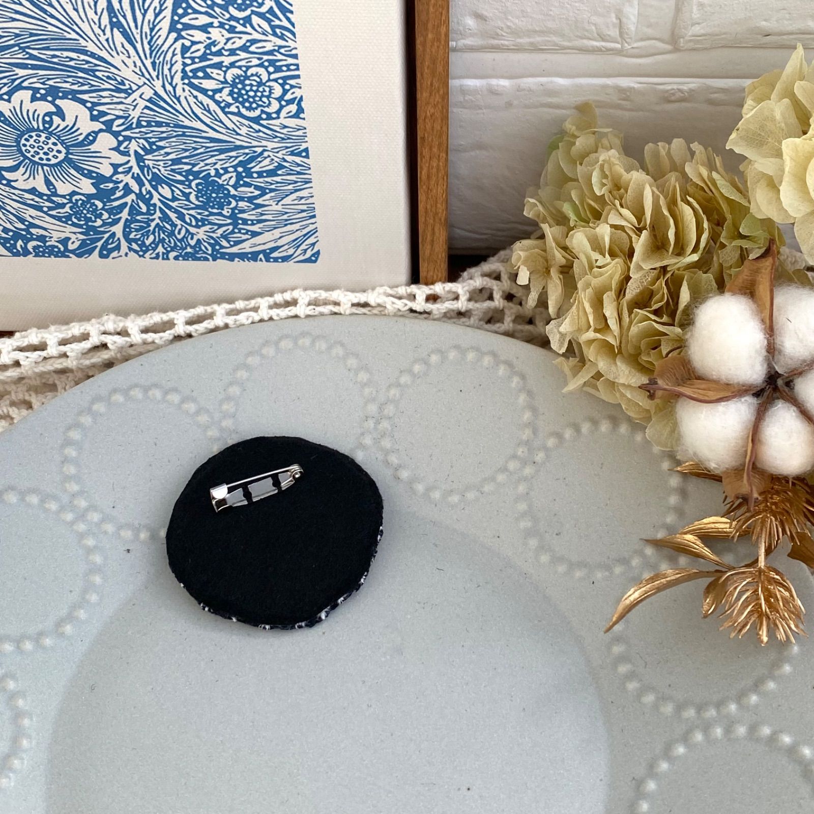 ミナペルホネン ブローチ タンバリンNV レースチャーム付き - メルカリ