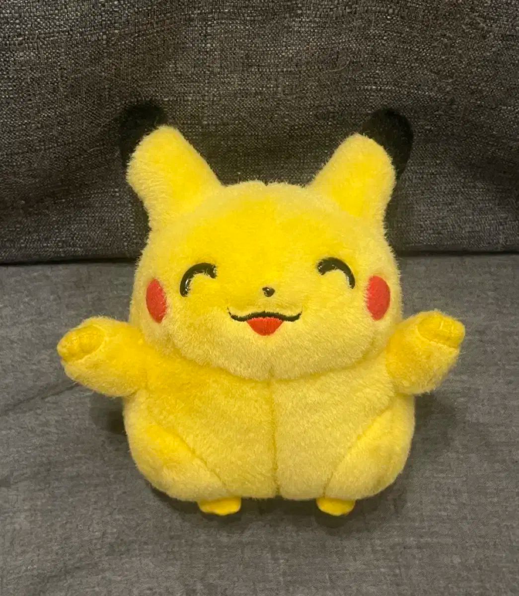 ヴィンテージ トミーピカチュウ 笑顔ピカチュウ ぽっちゃりチュウ ぬいぐるみ