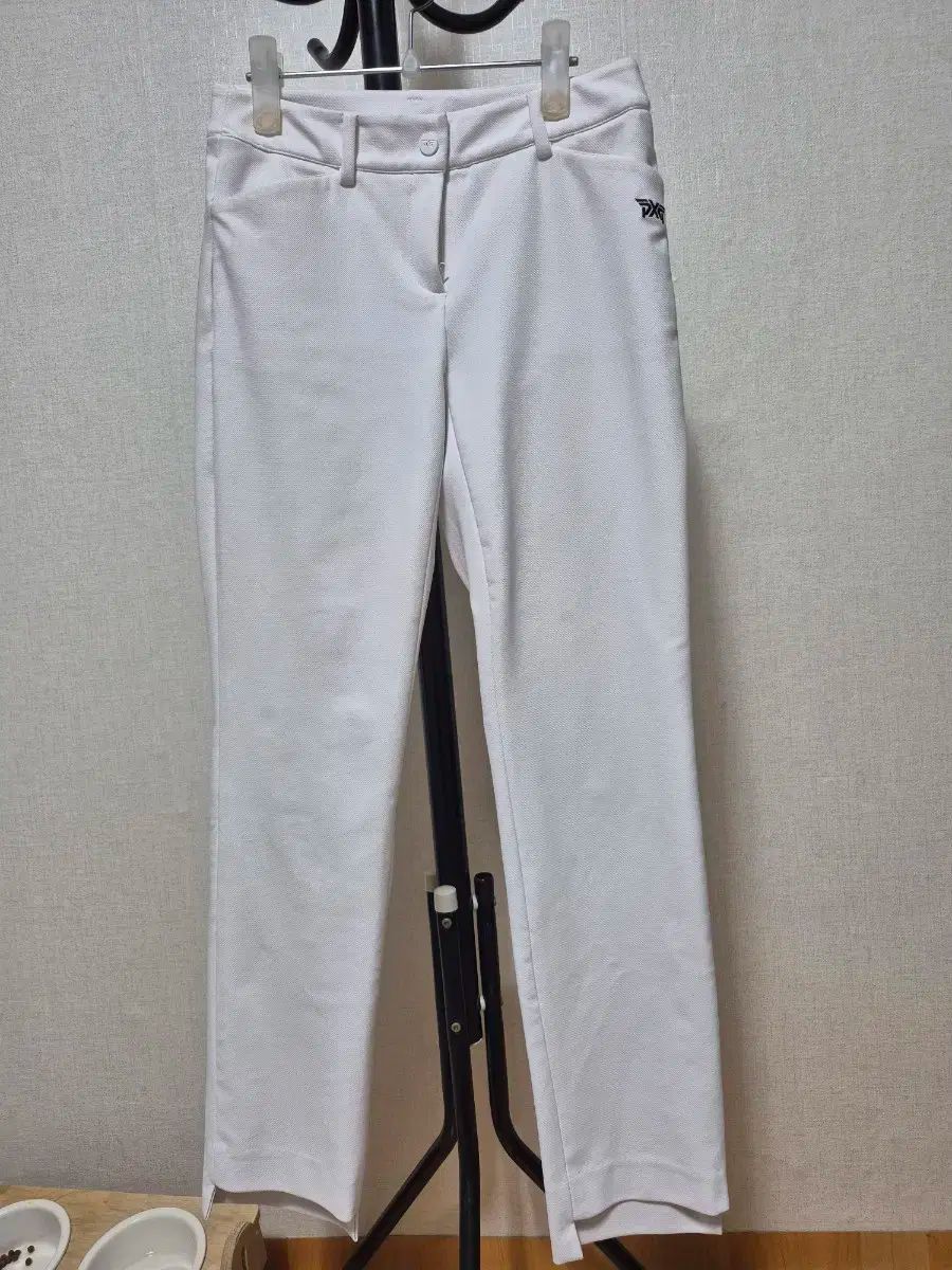 PXG レディース 白 ゴルフ ズボン S 26