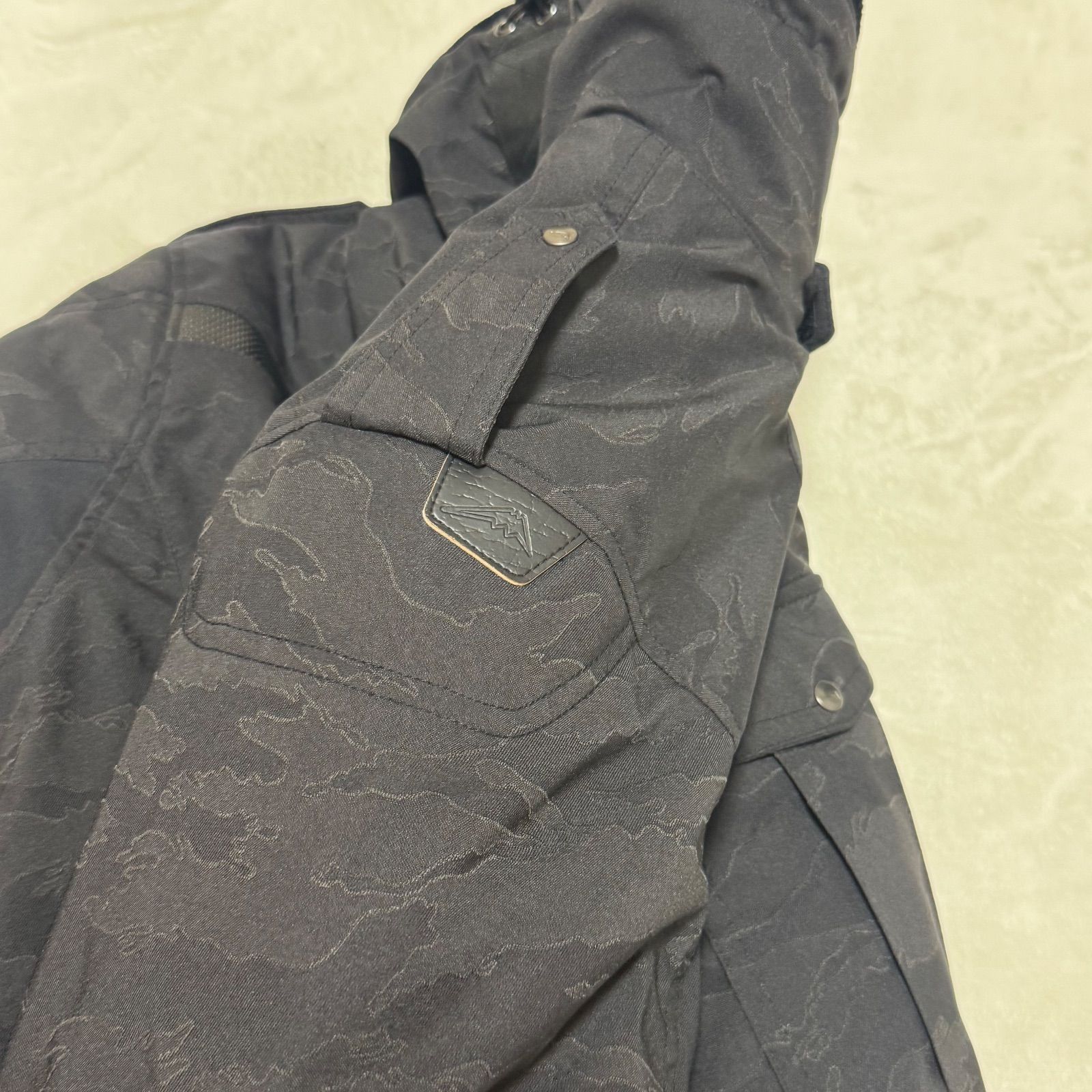 クシタニ ウインターファンジャケット