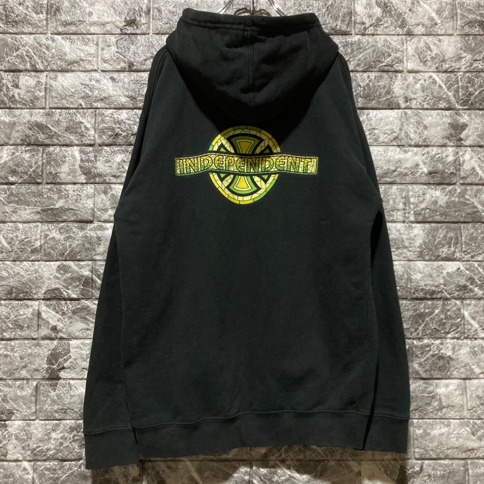 90s INDEPENDENT パーカー　アイアンクロス　ブラック 古着インディペンデントINDEPENDENTアイアンクロス黒パーカー