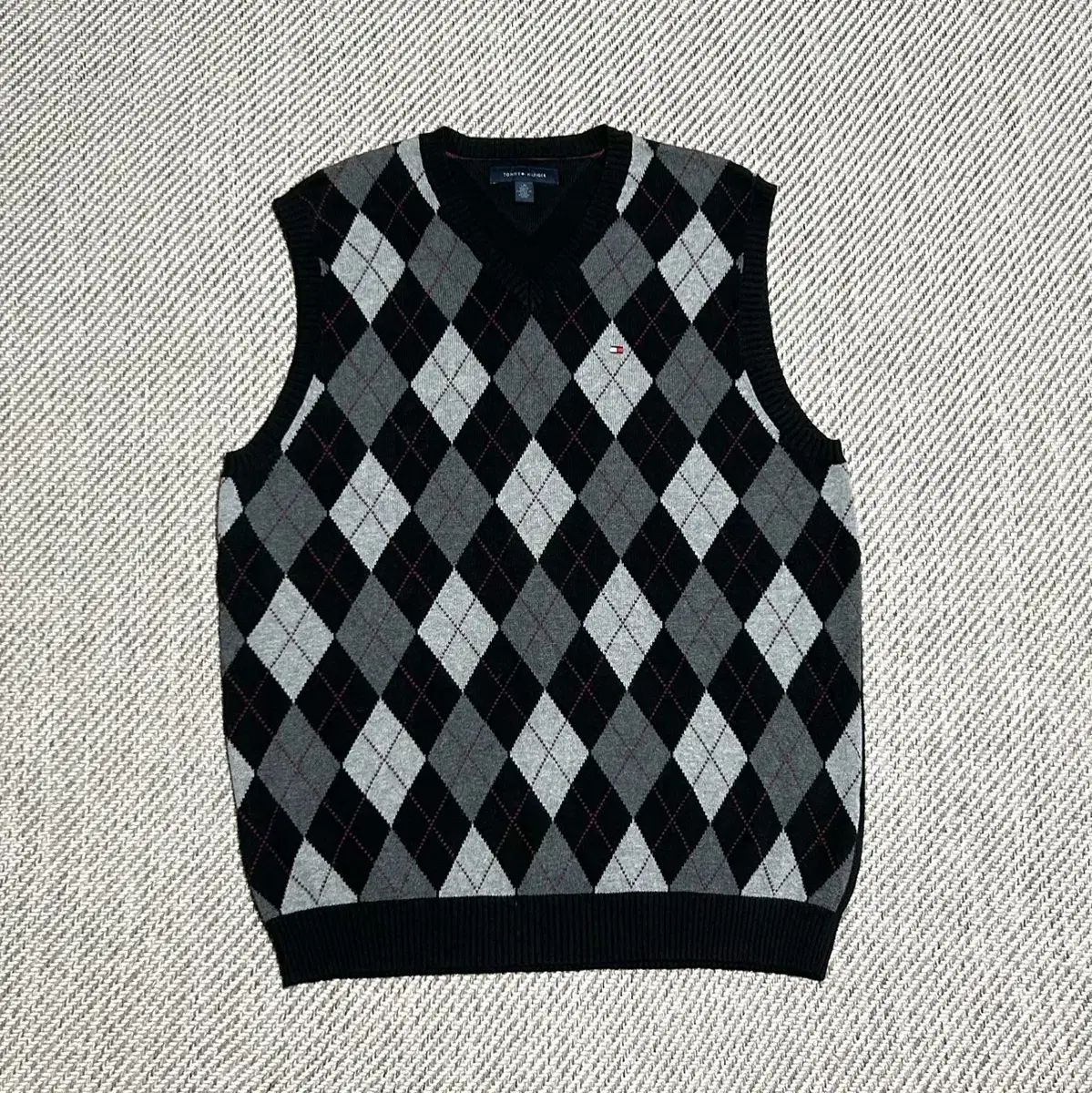 高品質，定番 XL Tommy Hilfiger トミーヒルフィガー アーガイルパータン Vネック ベスト ベスト
