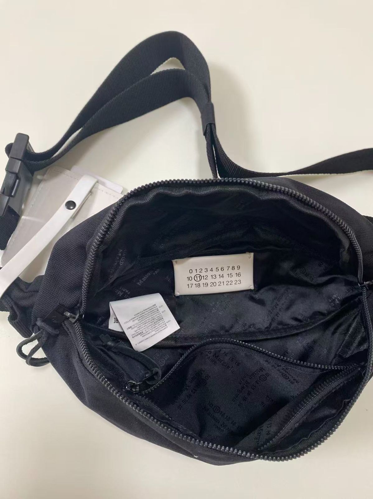 メゾンマルジェラ 4ステッチウエストバッグ