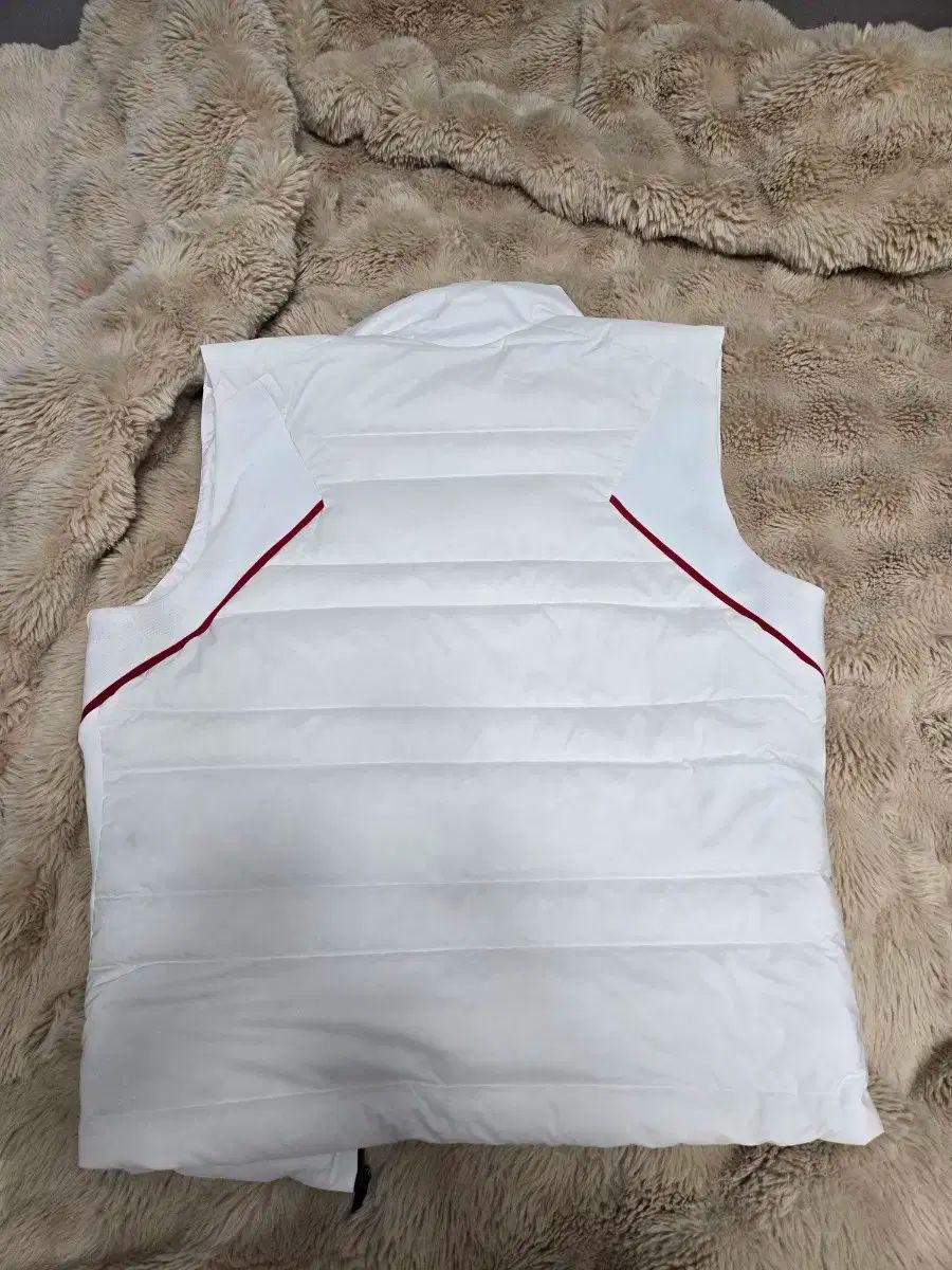 XL タイトリスト ツアーフィット ダウンベスト