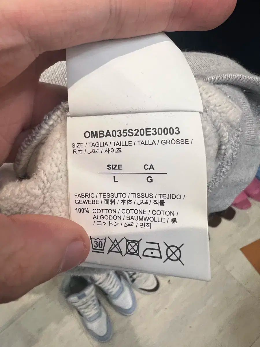 L オフホワイト エアポート アロー スウェット グレー