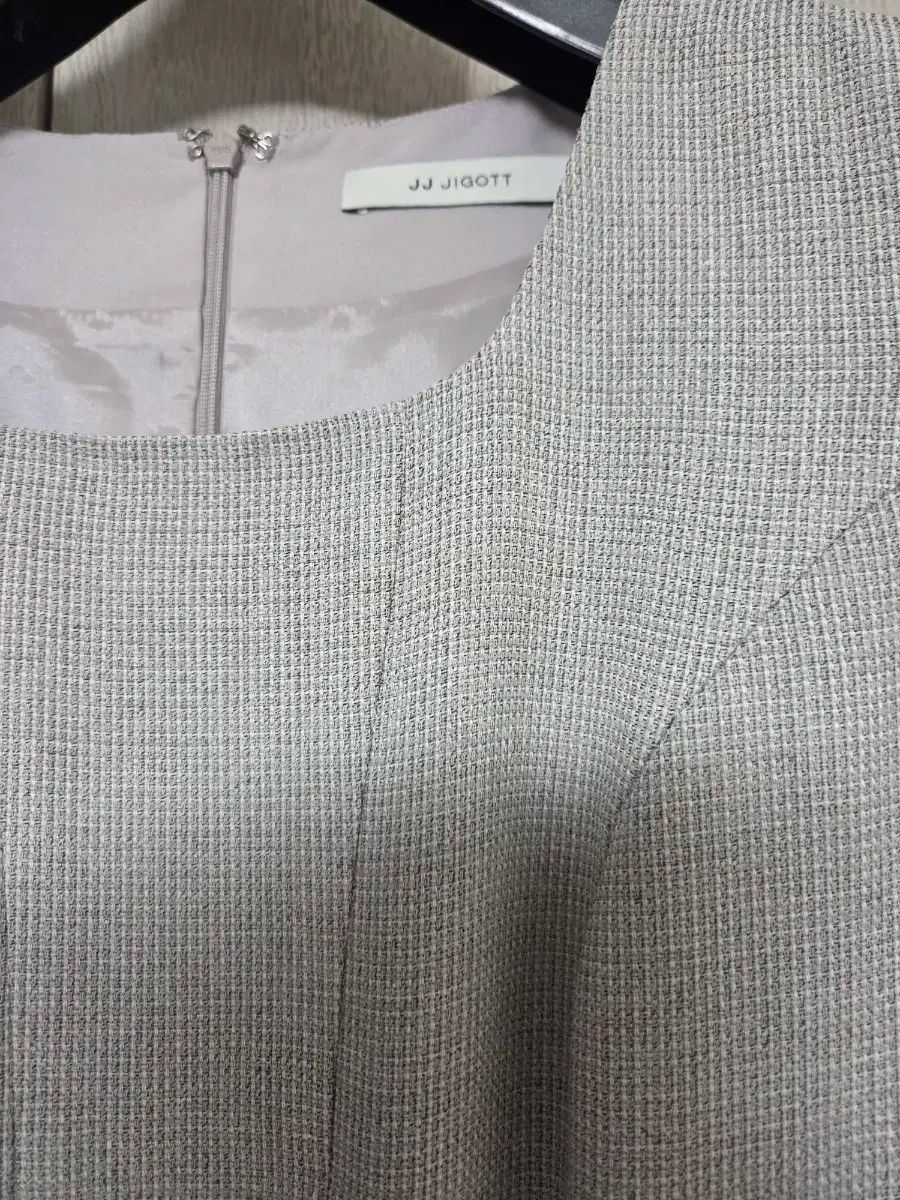 JIGOTT ジェイジェイジゴット