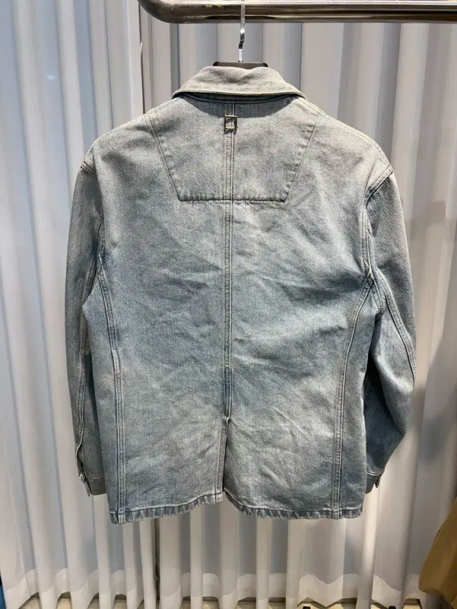 ウーヨンミ WOOYOUNGMI