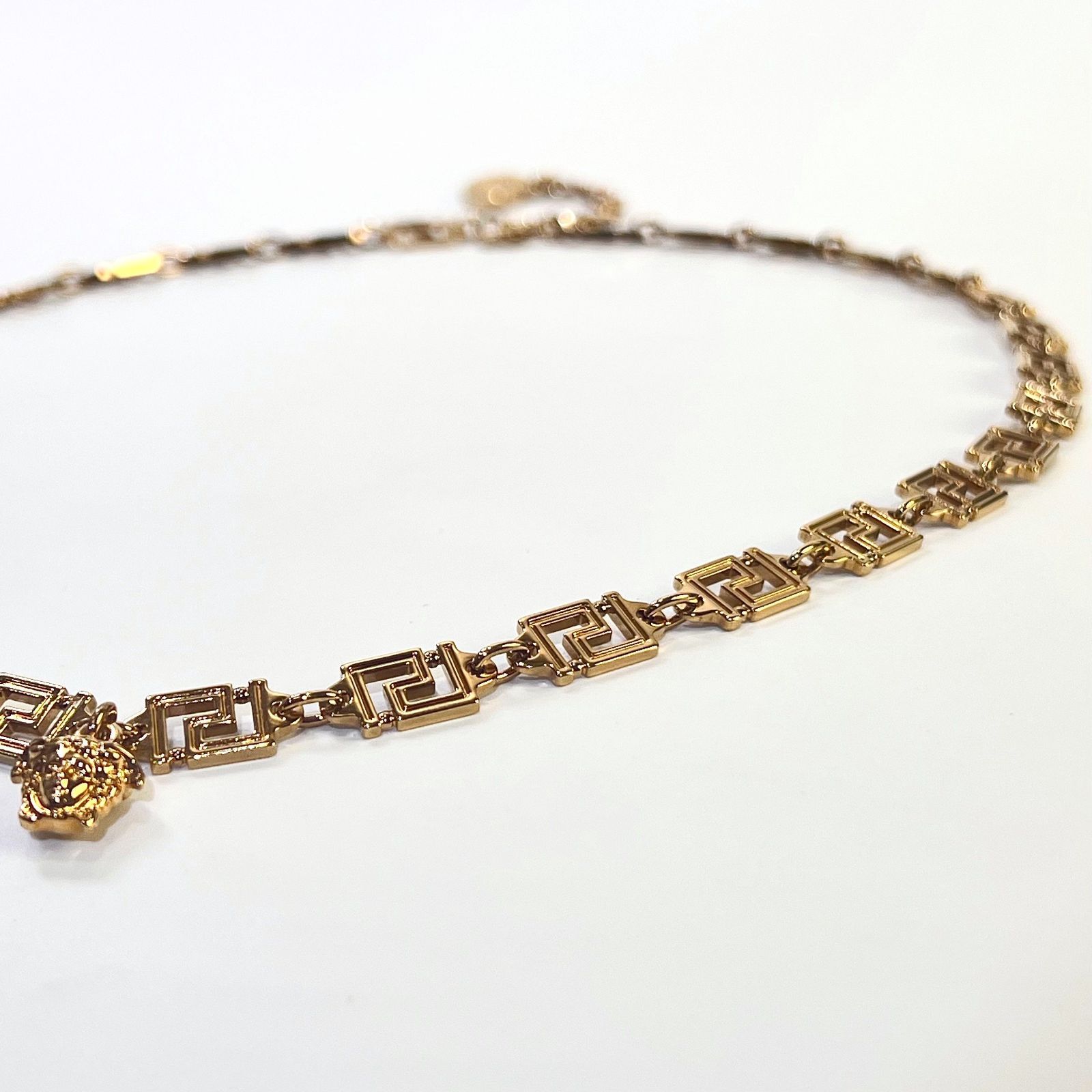 VERSACE ヴェルサーチ メドゥーサ チャーム グレカ ロング ネックレス 