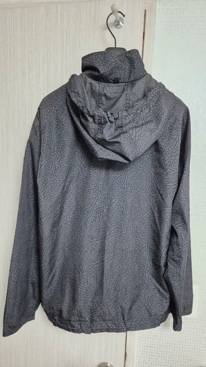 NIKE SB ELEPHANT WINDBREAKER