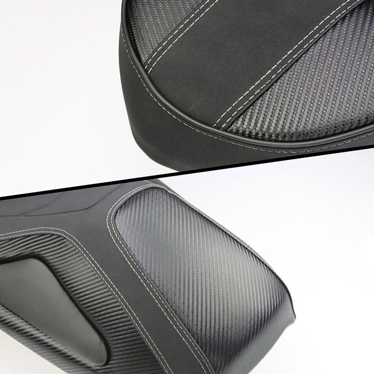 ブラック＆カーボン調