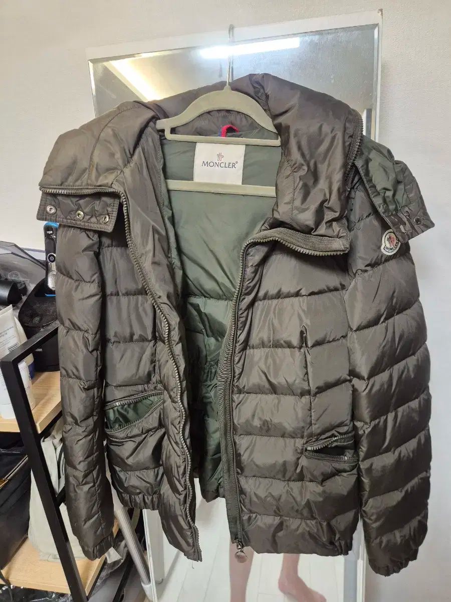 正規品 MONCLER モンクレール レディース ダウン ジャケット カーキ GULLKHAN_COM