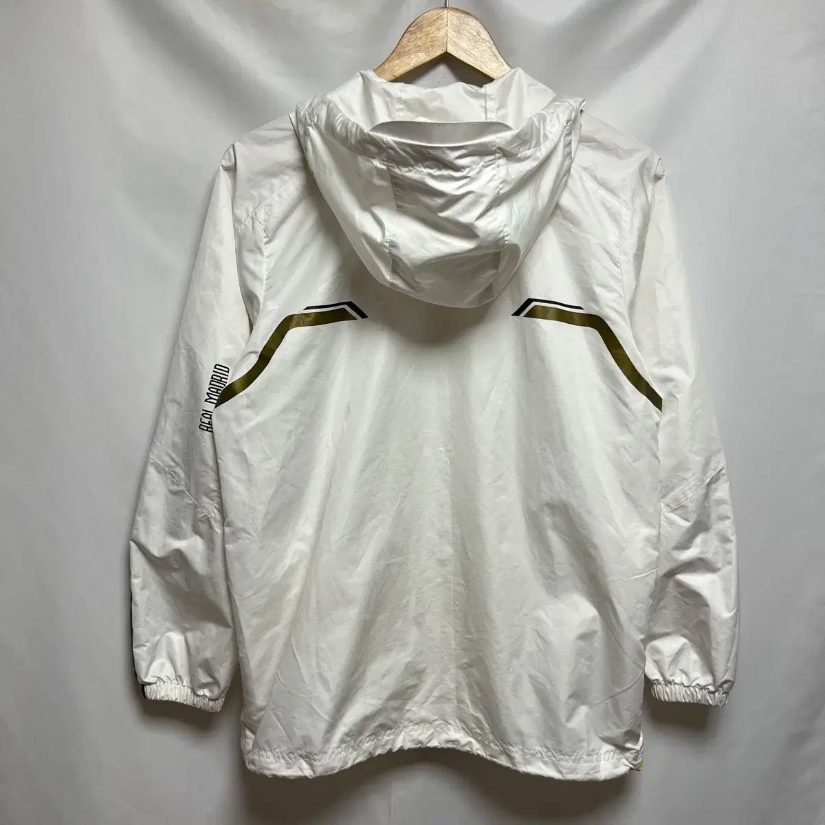 アディダス ルマドリード