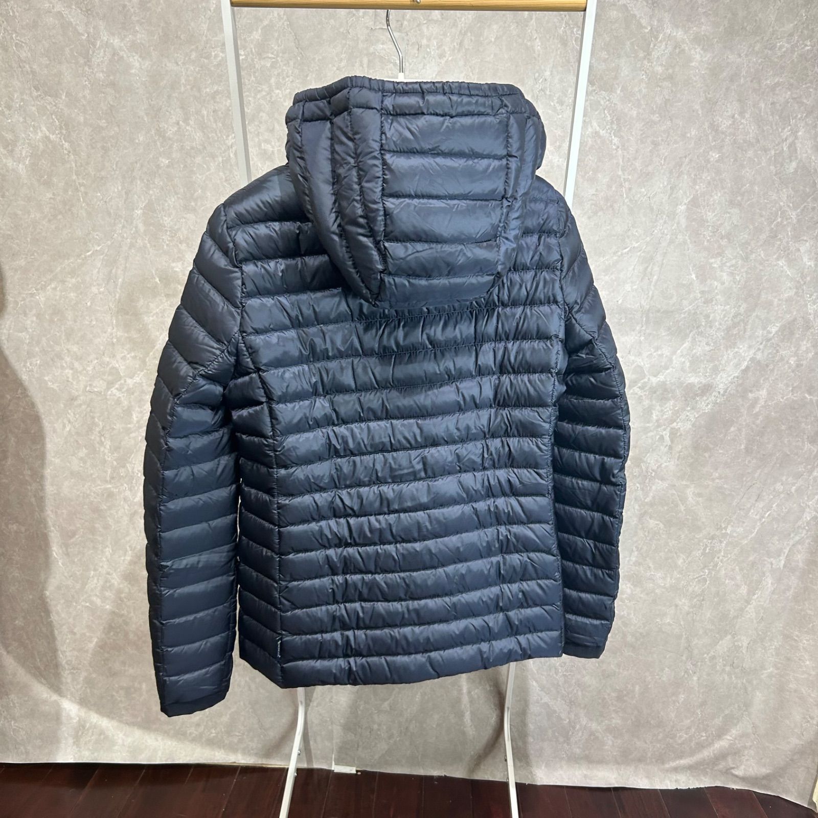 MONCLER モンクレールライトダウンジャケットネイビー2