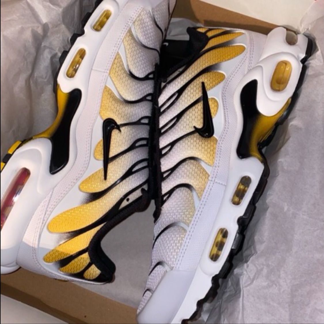 Nike Air Max Plus White Varsity Maize Black ナイキ エア マックス プラス DM0032-104 白28.5cm箱無し