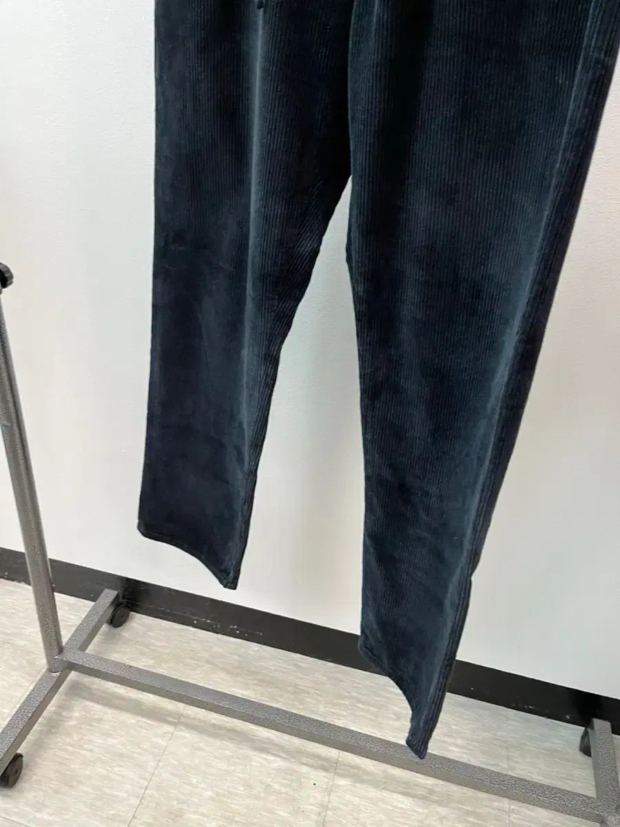 32 ストーンアイランドxシュプリーム