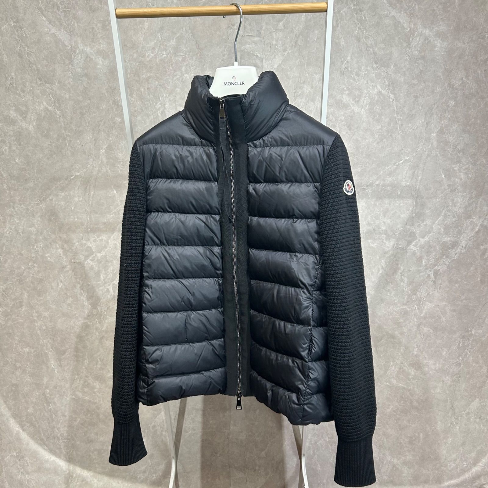 【美品】 MONCLER モンクレールダウンニット切り替えジャケット黒S 極美品】 MONCLER モンクレールダウンニット切り替えジャケット黒S