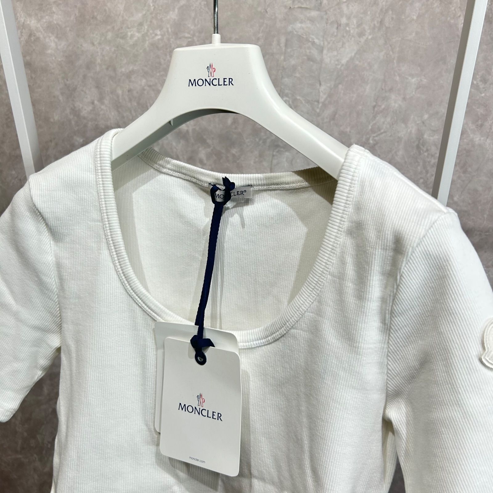 破格訳あり】モンクレール MONCLER ペプラム Tシャツ コットン オフ