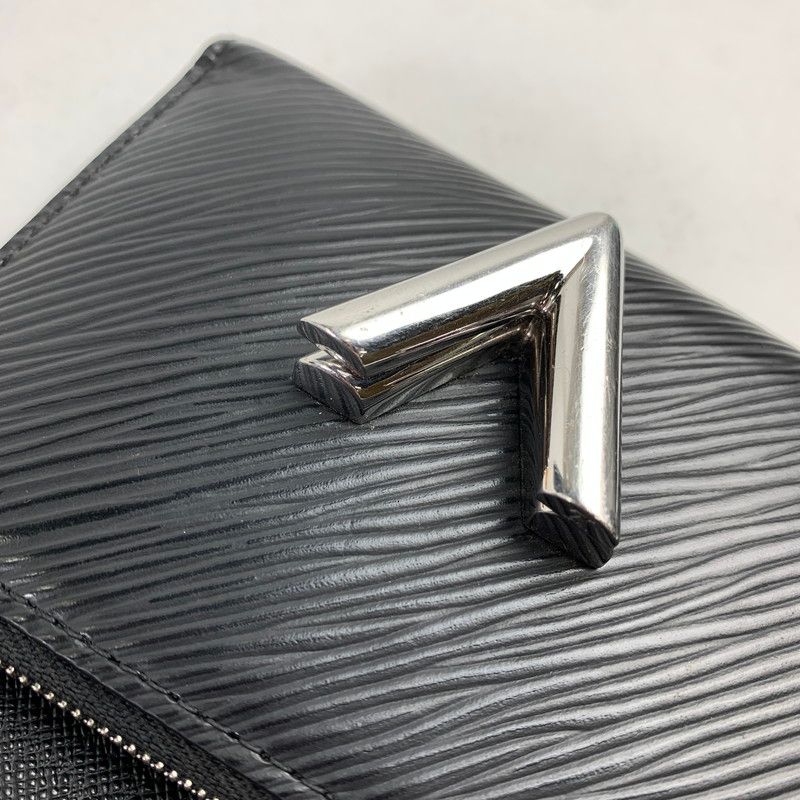 コンパクト ルイヴィトン